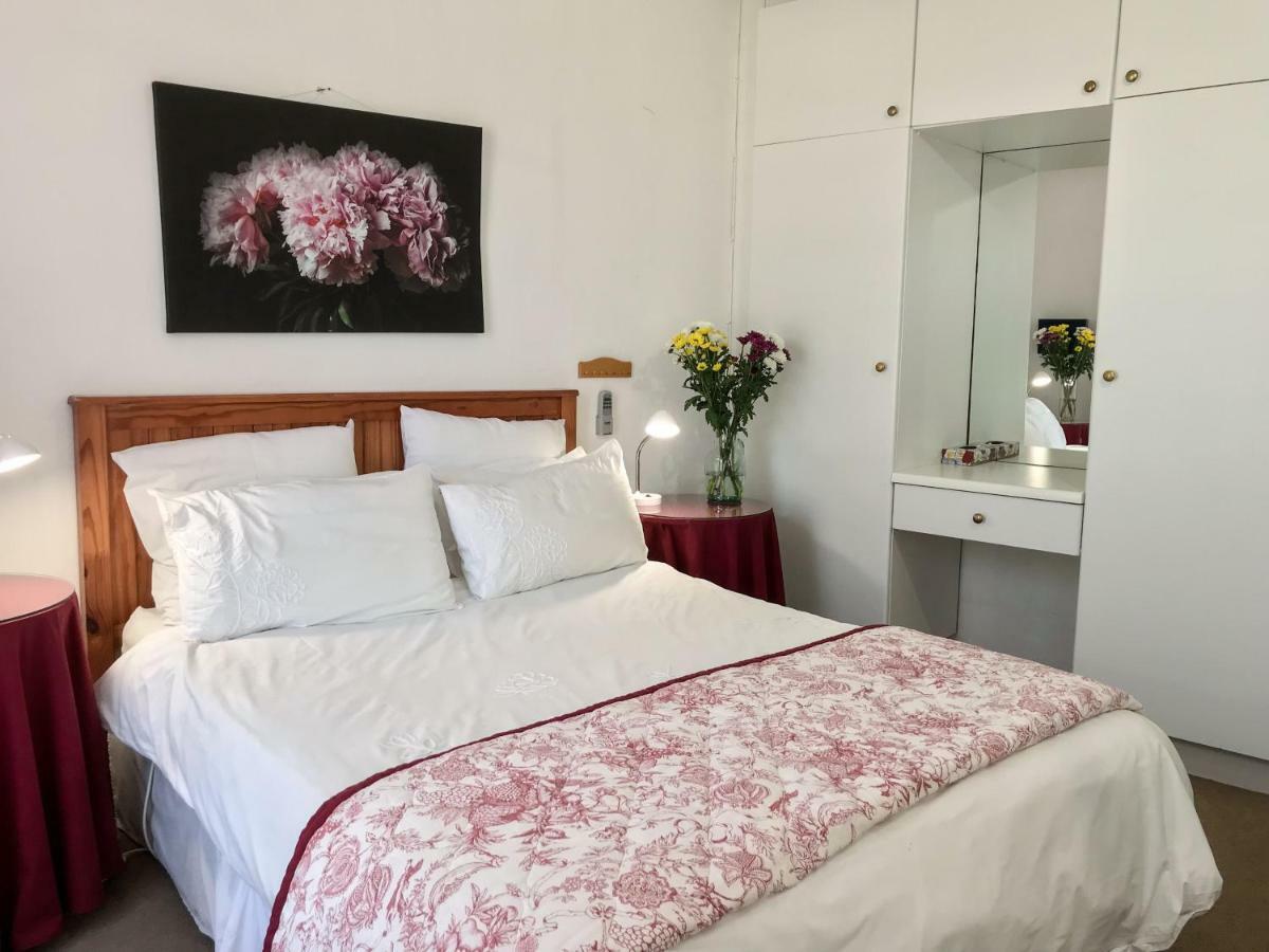 Howards End Manor B&B Fokváros Kültér fotó